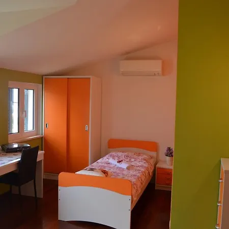Holiday Home Manuela Trogir Zewnętrze zdjęcie