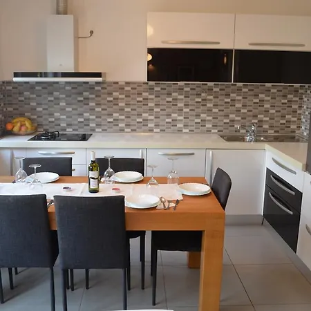 Holiday Home Manuela Trogir Zewnętrze zdjęcie